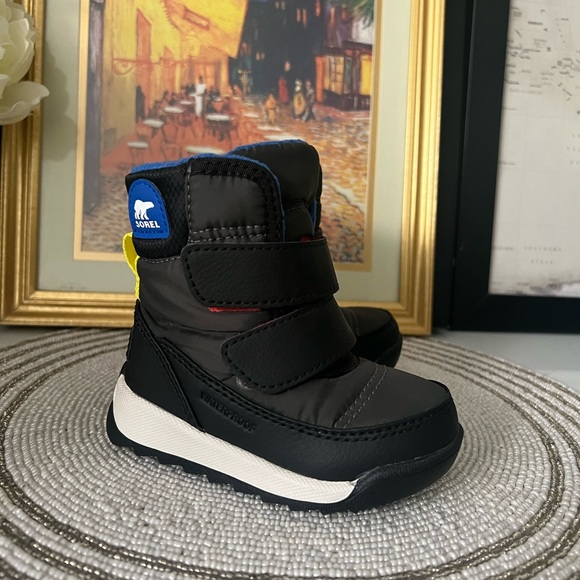 sorel youth snow boots